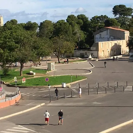 Meublé 28m2 Vue Côté Centre Et Massif De La Gardiole