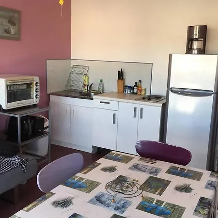 Meuble 28m2 Vue Cote Centre Et Massif De La Gardiole Apartment